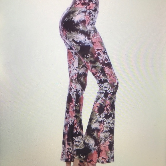 TIE DYE BELL BOTTOMS - Picture 4 of 6